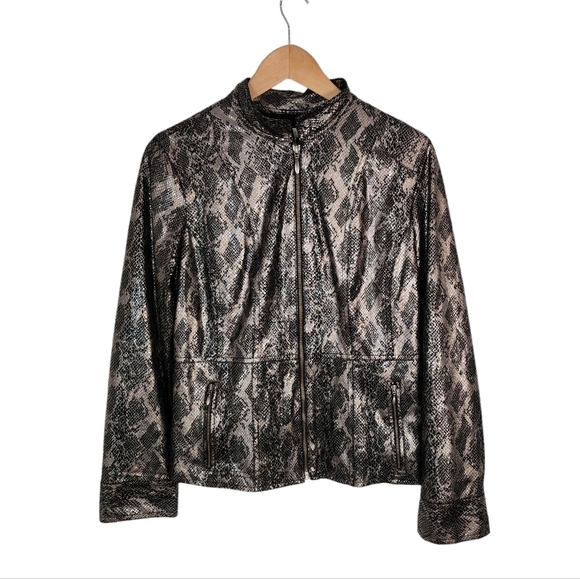 Chico’s Snakeskin Print Metallic gold black zip up womens Jacket size 1 medium - Picture 2 of 8